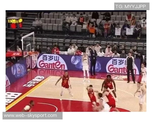 CBA季后赛精彩对决北京队与上海队全场录像回放及精彩瞬间分析 CBA季后赛精彩对决北京队与上海队全场录像回放及精彩瞬间分析